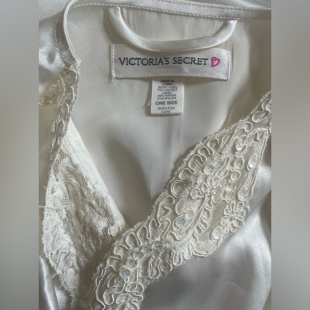 Vintage Victoria's Secret Bridal Robe Dressing Gown with lace sequins - Picture 10 of 11